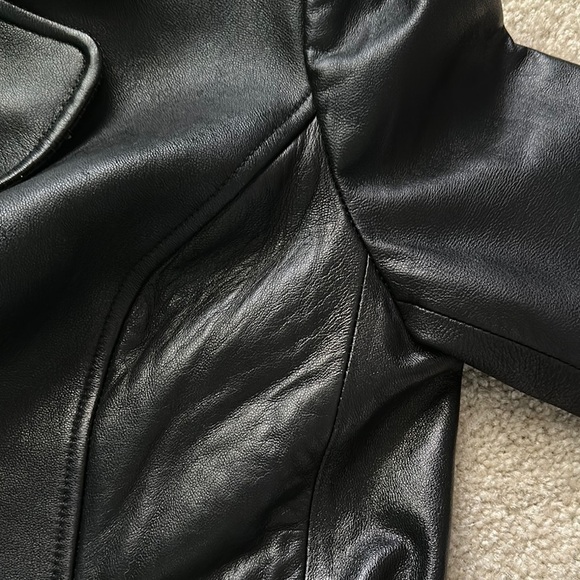 St. John Collection Embossed Soft Genuine Leather Gold Buckle Detail Women’s P - Picture 14 of 16